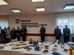 Uczestnicy spotkania opłatkowego w komendzie