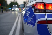 policyjne tylne światło radiowozu