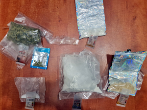 Zabezpieczone przez policjantów środki odurzające i substancje psychotropowe